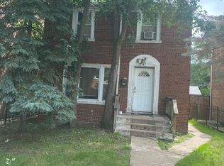 9137 S Essex Ave, Chicago, IL 60617