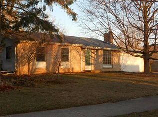 5939 Blythefield Dr, East Lansing, MI 48823