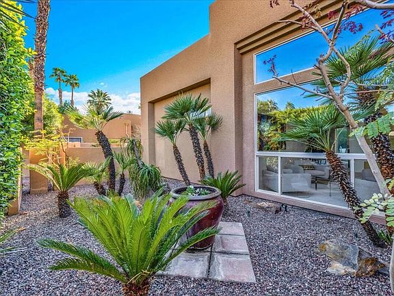 2nd image of 2 Silver Cir