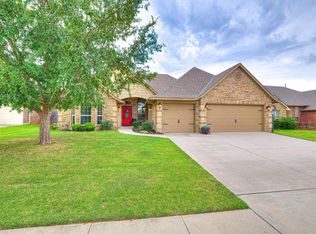 605 Ridge Lake Blvd, Norman, OK 73071