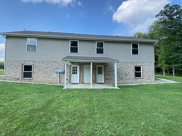 213-215 Old Brick Rd — Photo 2