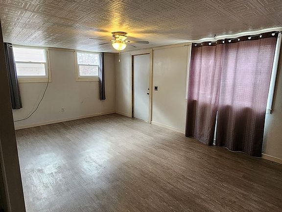 4th image of 629 East Blvd N APT 3
