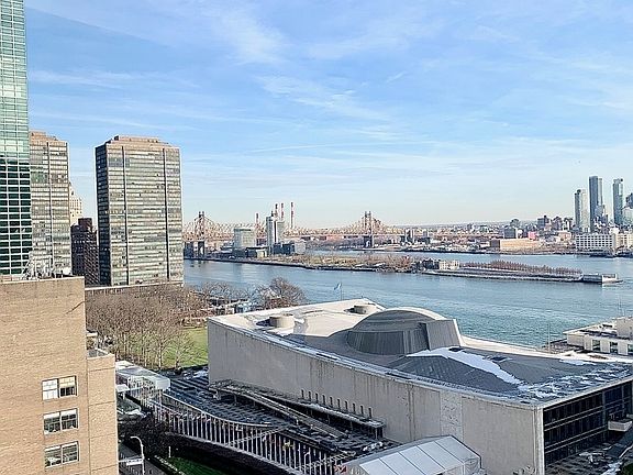 3rd image of 45 Tudor City Pl #15002