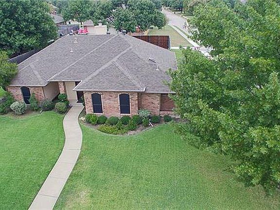 2nd image of 3421 Blossom Dr