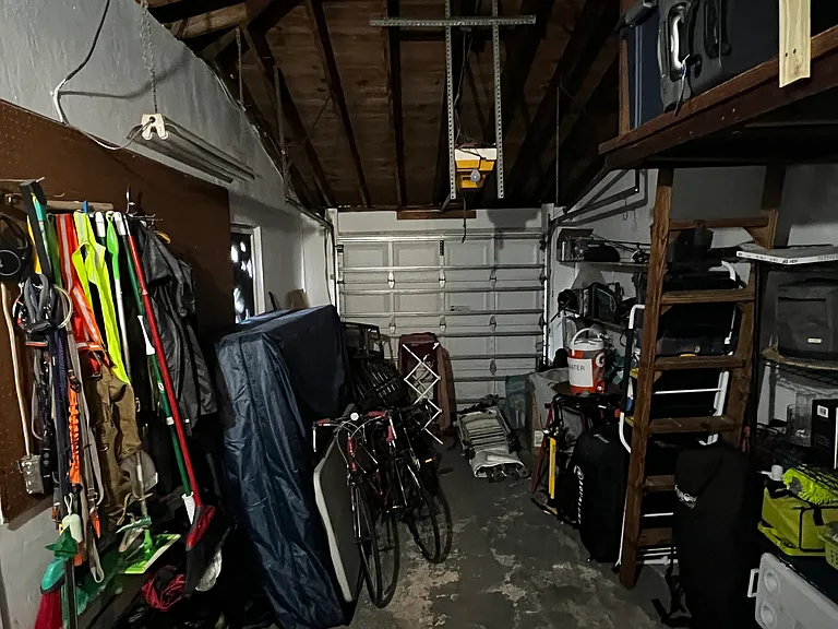 5758 SW 27th St — Photo 34