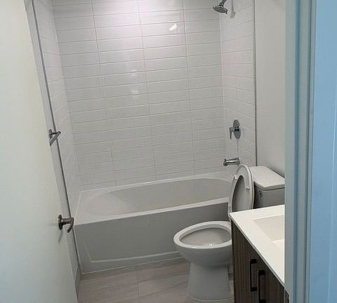 4th image of 4010 Eglinton Ave W #617