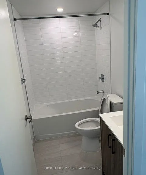 4010 Eglinton Ave W #617 — Photo 4