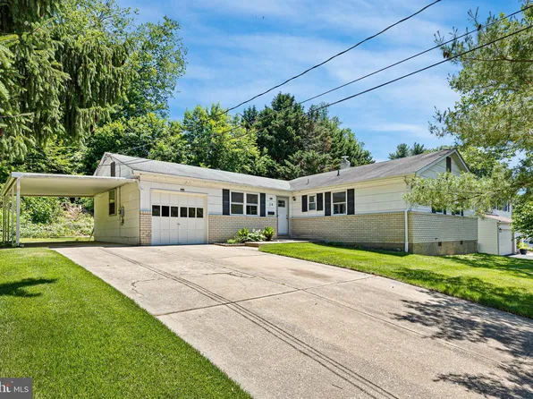 24 Fremont Rd, Newark, DE 19711