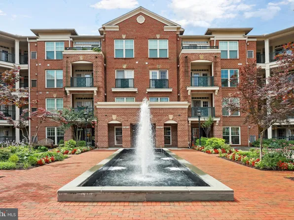 2903 Saintsbury Plz APT 401, Fairfax, VA 22031
