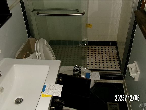 4th image of 27 Laurelgrove Dr