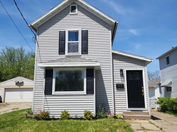 1619 Lucas St, Muscatine, IA 52761