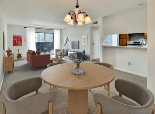 3075 Walnut Bend Ln APT 22, Houston, TX 77042