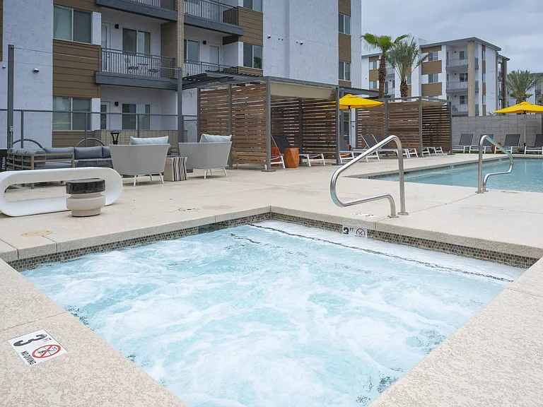 Lucent Scottsdale — Photo 38