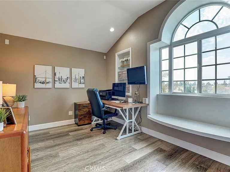25262 Tasman Rd — Photo 31