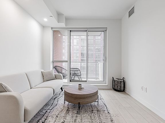 3rd image of 31 Tippett Rd #1208