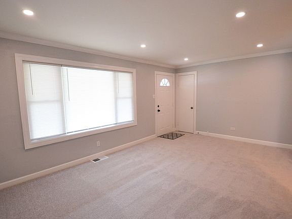 5th image of 3124 W 91st St
