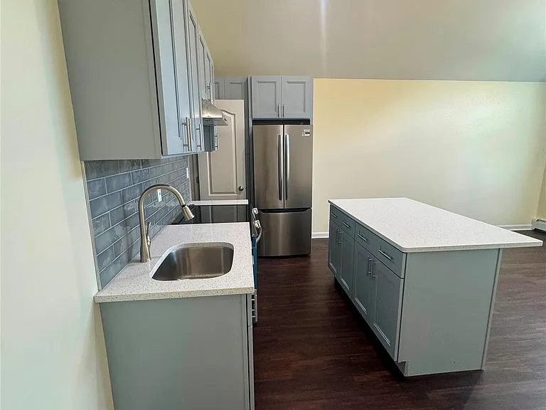 139 N 26th St — Photo 3