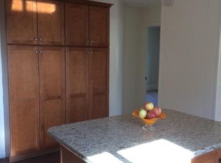 27 Commonwealth Ave #2, Barrington, RI 02806