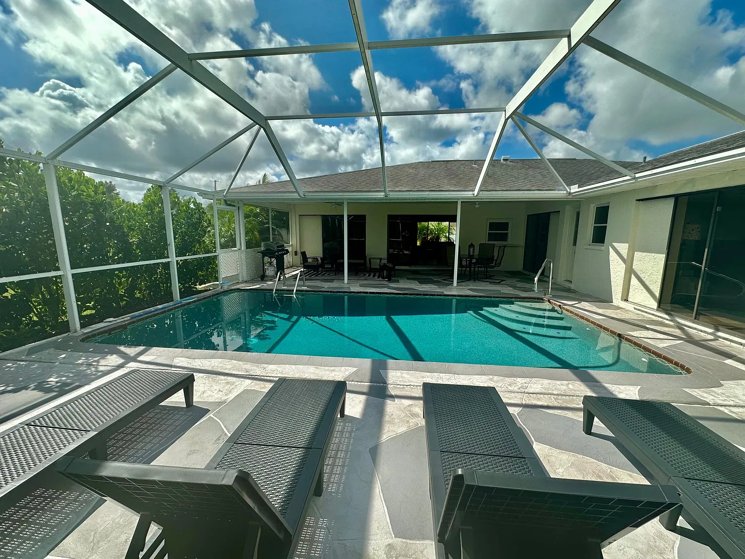 1535 Ultramarine Ln — Photo 2
