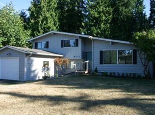 8711 NE 137th St, Kirkland, WA 98034