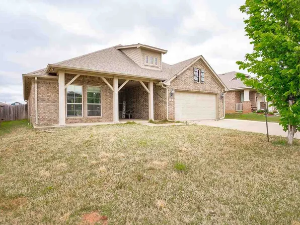 318 Topaz Ave, Stillwater, OK 74075