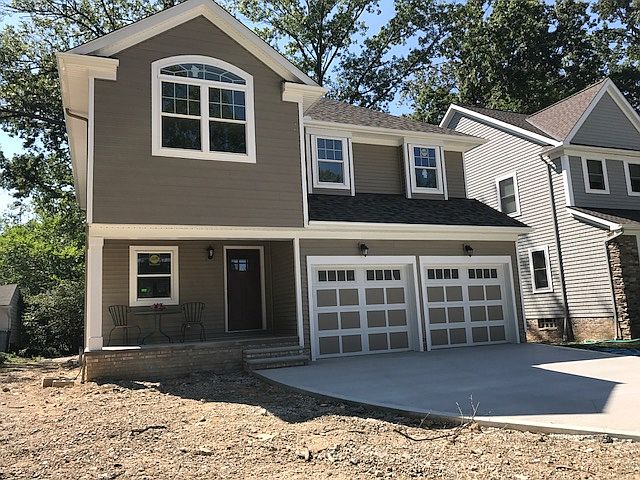 1st image of 444 Oakmoor Ave