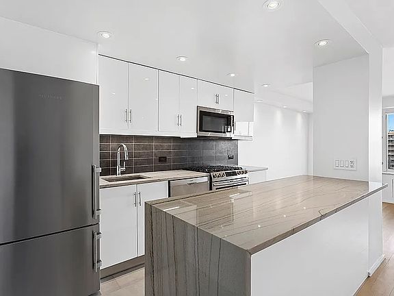 4th image of 372 Central Park W APT 17M