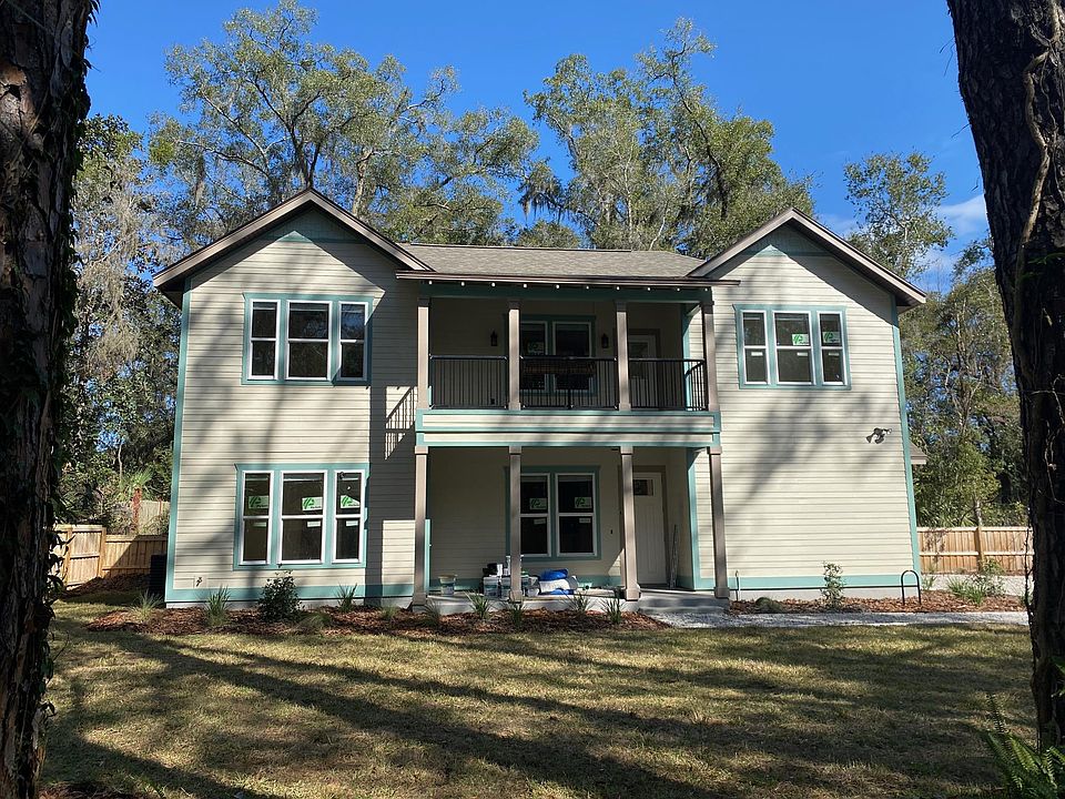 1st image of 306 SE 9th St #A