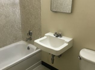 4119 11th Ave NE #1002, Seattle, WA 98105