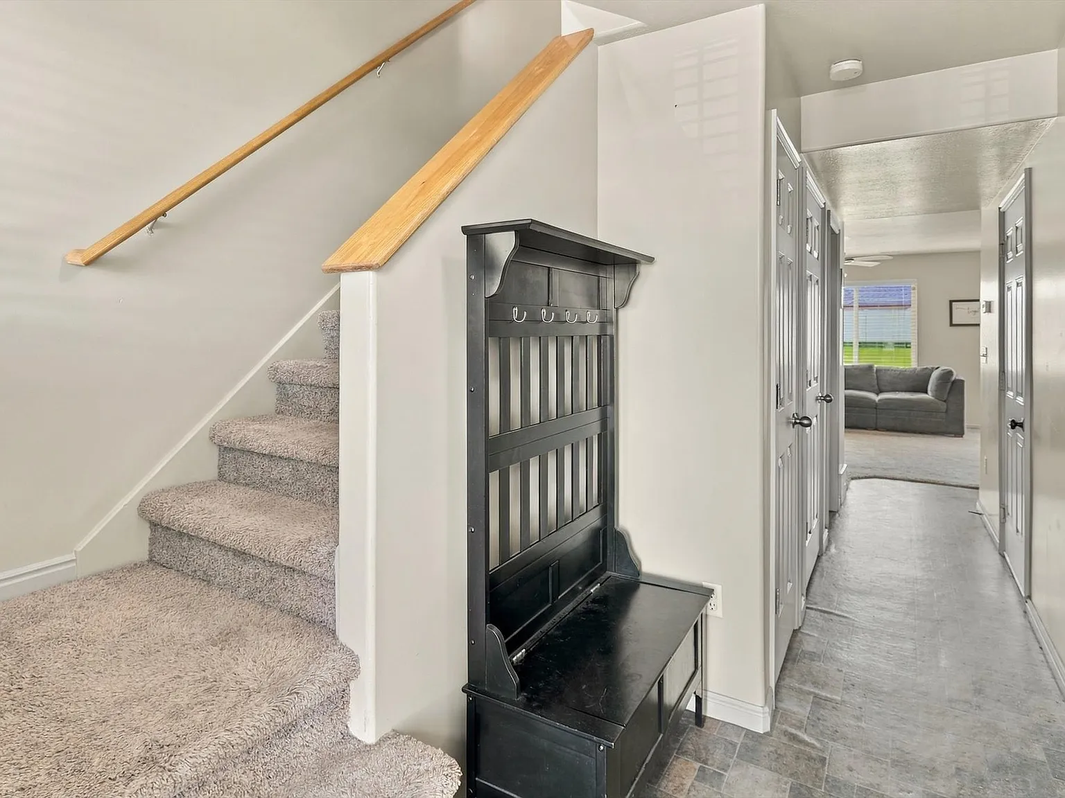 3 bed, 1.5 bath, 1123 sqft, $1,950 — Photo 3