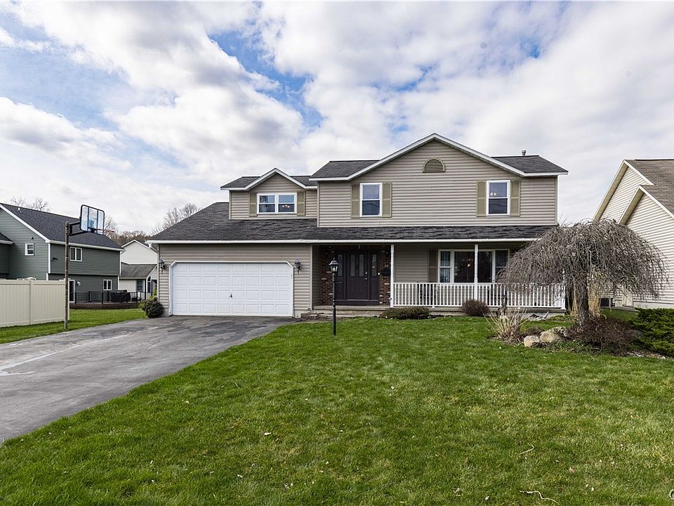 1st image of 114 Stoney Dr