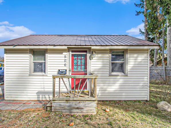 506 N Main St, Scottville, MI 49454