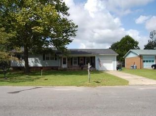 1010 Xavier Ct, Fayetteville, NC 28311