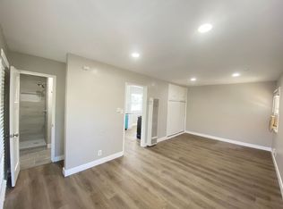 1985 N Summit Ave #1987, Pasadena, CA 91103