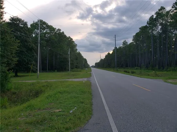 5551 Deakle Rd, Theodore, AL 36582