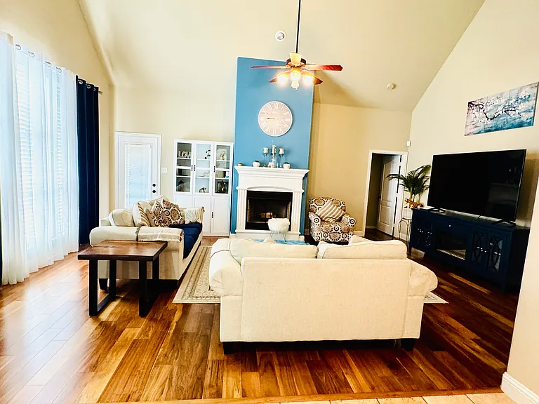 8105 Winter Falls Trl — Photo 4