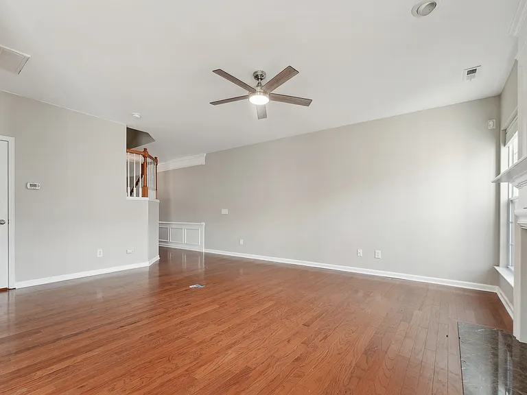 8223 Pilots View Dr — Photo 6