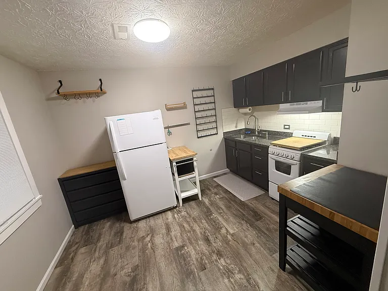 43 Richard Allen Dr #B — Photo 13
