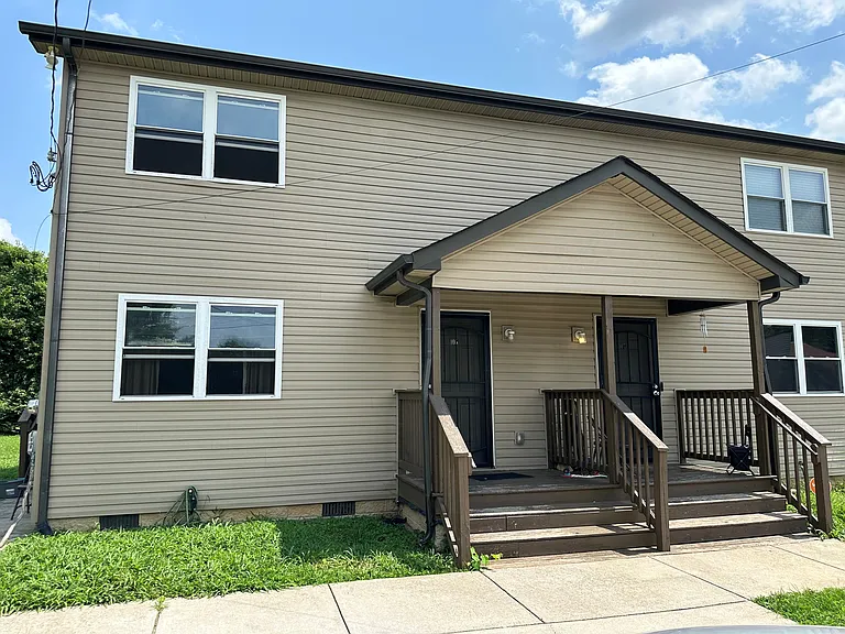 105 Chesapeake Ct — Photo 1