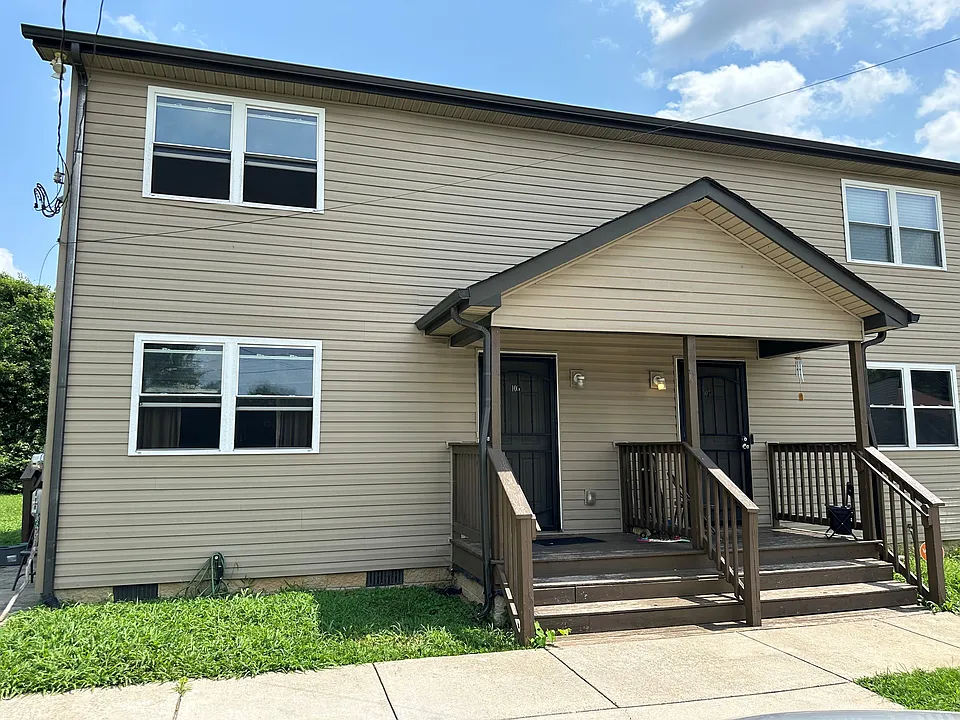 105 Chesapeake Ct
