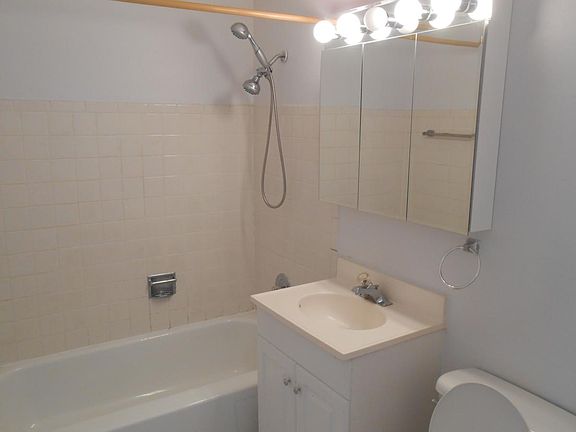 5th image of 1165 Valley Ln APT 205