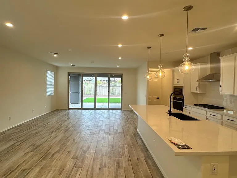 33340 N 132nd Dr — Photo 19