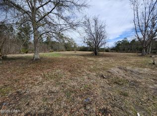 1237 Merry Acres Dr, Chipley, FL 32428