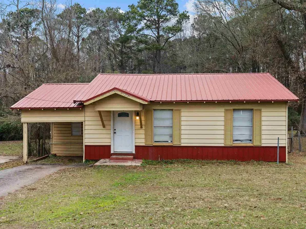 1913 Ark St, Marshall, TX 75672