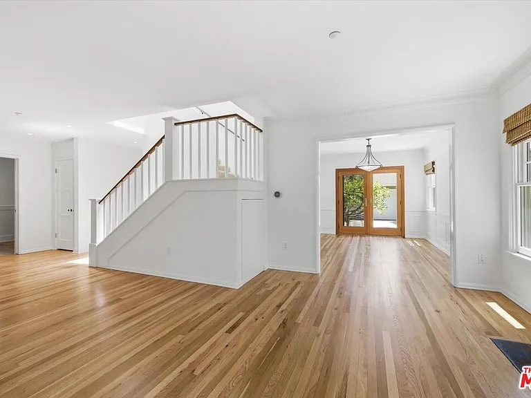4164 Le Bourget Ave — Photo 7