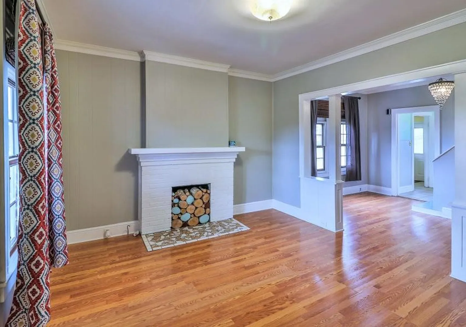 3 bed, 2.0 bath, 1351 sqft, $2,200 — Photo 3
