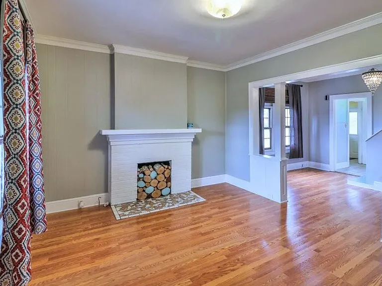 2337 Fine Ave — Photo 3