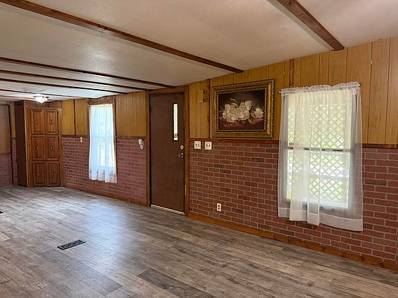 4th image of 669 Linden Rd