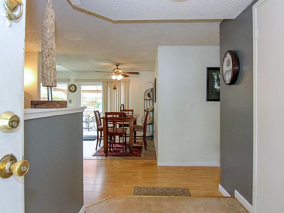 4th image of 6534 Meadowcreek Way