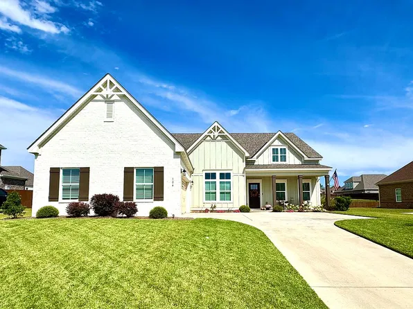 104 Elizabeth Ln, Midland City, AL 36350